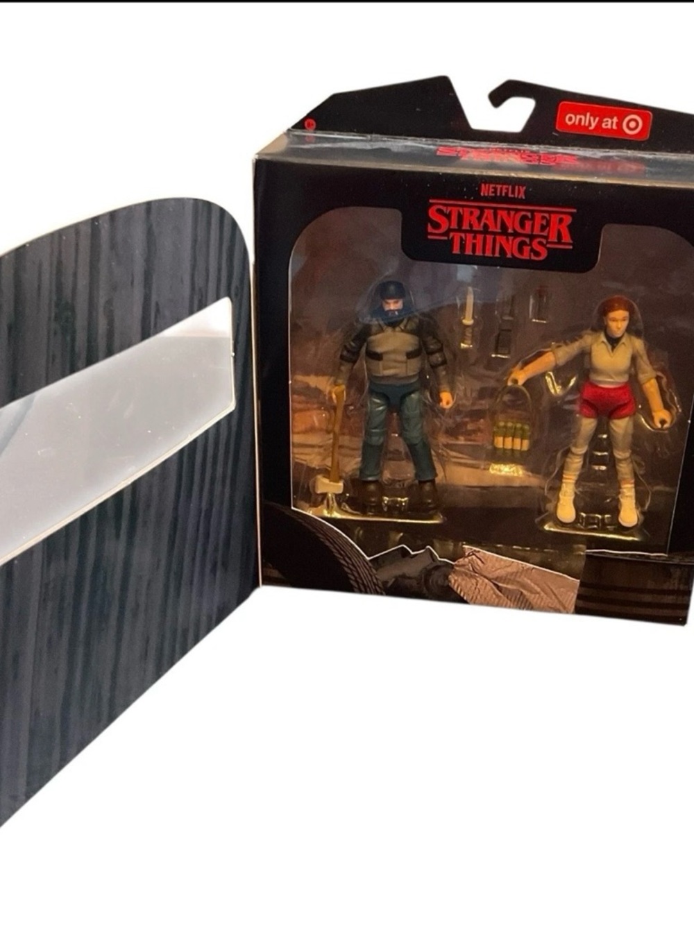 Netflix Stranger Things Hopper & Eleven Action Figure Set - Yellow - Picture 4 of 10